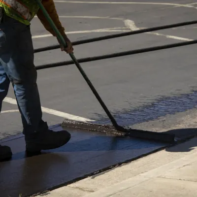 Asphalt Sealcoating